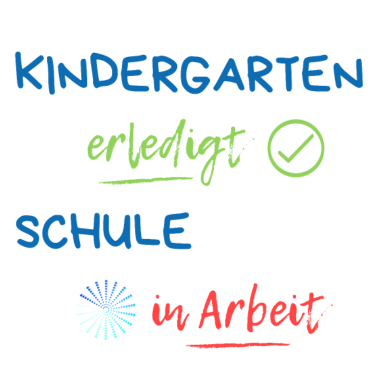 Motiv Schulkind: Kindergarten erledigt Schule in Arbeit