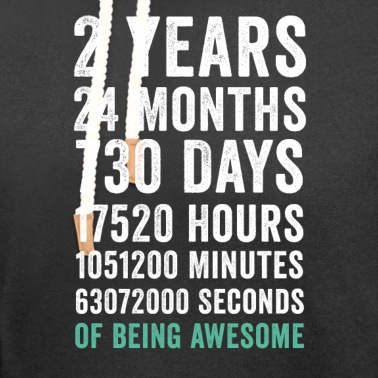 Abschlussfeier Hoodie - Geburtstagsgeschenk-T-Shirt 2 Jahre alt, das fantastisch ist