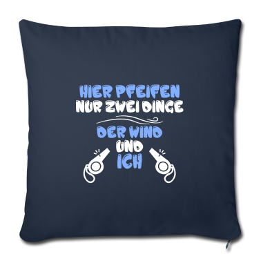 weihnachtsgeschenke für oma und opa Kissenbezug - hier pfeifen nur zwei dinge der wind und ich